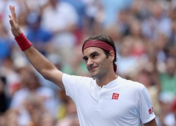 NEW YORK, NY - SEPTEMBER 01:  Roger Federer of Switzerland celebrates after winning his men's singles third round match against Nick Kyrgios of Australia on Day Six of the 2018 US Open at the USTA Billie Jean King National Tennis Center on September 1, 2018 in the Flushing neighborhood of the Queens borough of New York City.  (Photo by Matthew Stockman/Getty Images)