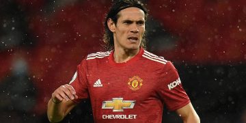 MANCHESTER, ENGLAND - OCTOBER 24: Edinson Cavani of Manchester United  during the Premier League match between Manchester United and Chelsea at Old Trafford on October 24, 2020 in Manchester, England. Sporting stadiums around the UK remain under strict restrictions due to the Coronavirus Pandemic as Government social distancing laws prohibit fans inside venues resulting in games being played behind closed doors. (Photo by Oli Scarff - Pool/Getty Images)