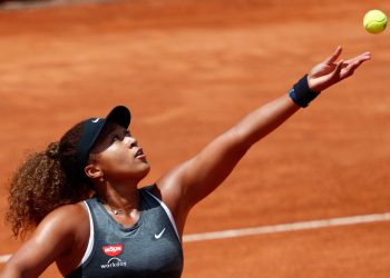 Tennis -WTA Premier 5 - Italian Open - Foro Italico, Rome, Italy - May 12, 2021 Japan’s Naomi Osaka in action during her second road match against Jessica Pegula of U.S. REUTERS/Guglielmo Mangiapane